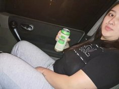 Big ass latina milf fucks barefoot in public park - outdoor creampie